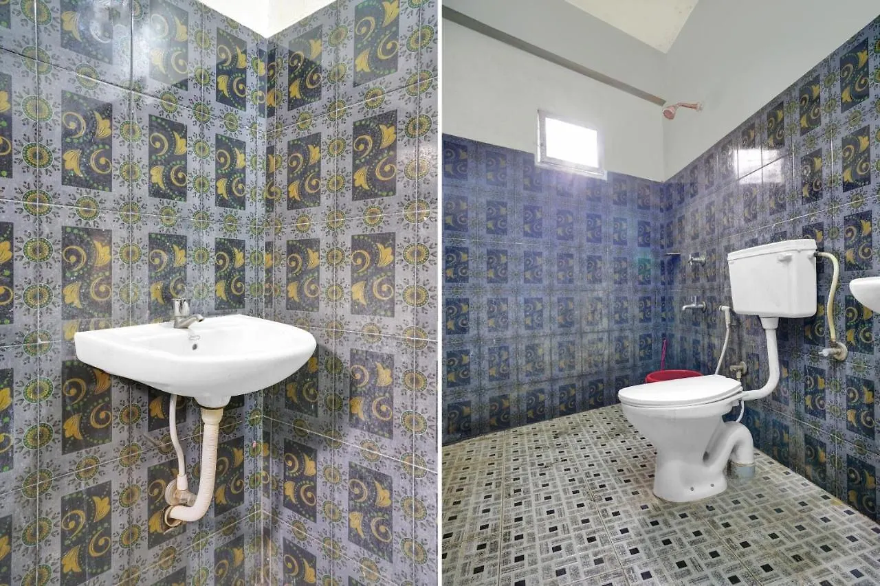 ***  Hotel Spot On Aiwa Residency Muttam  India