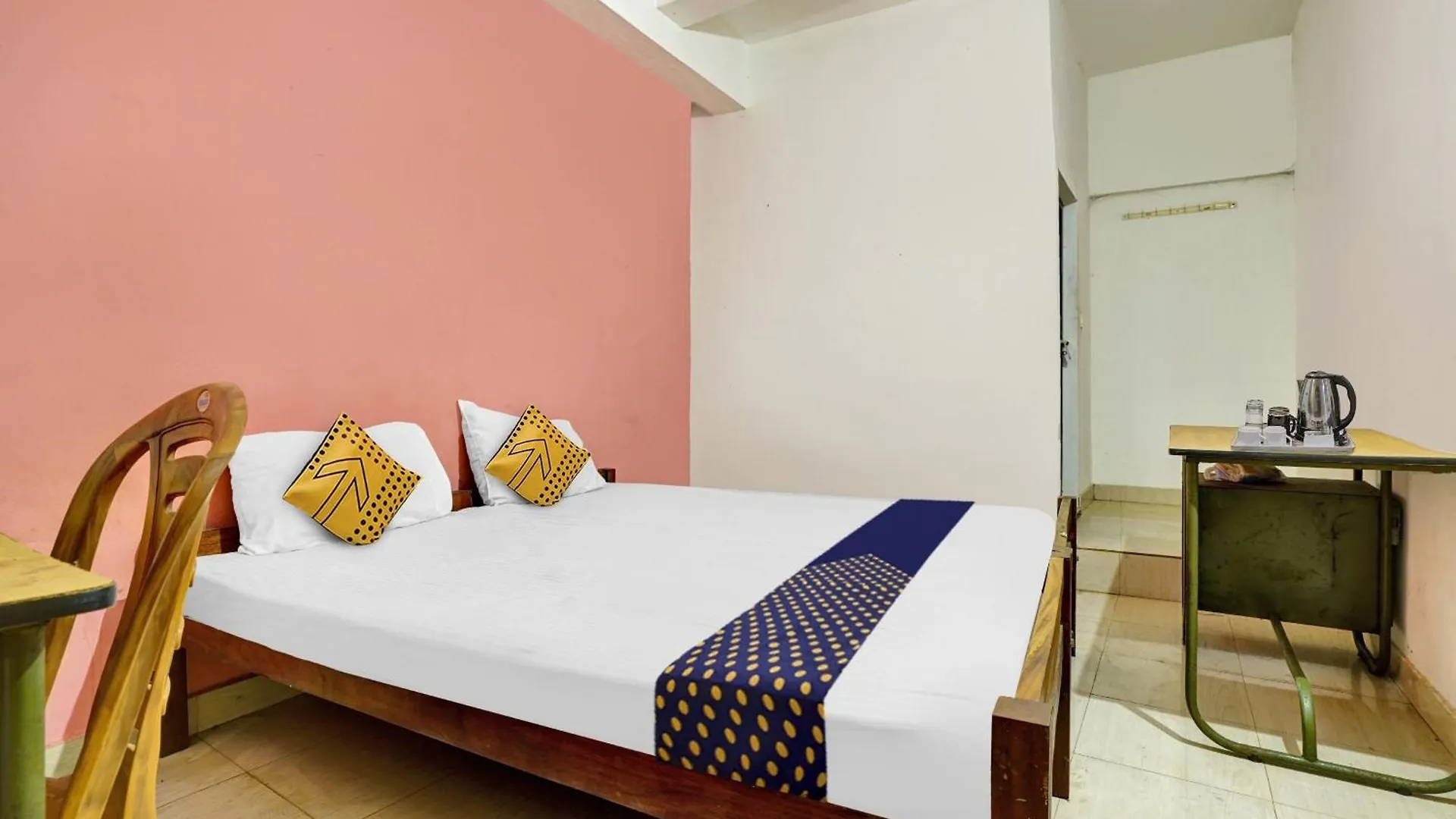 Hotel Spot On Aiwa Residency Muttam