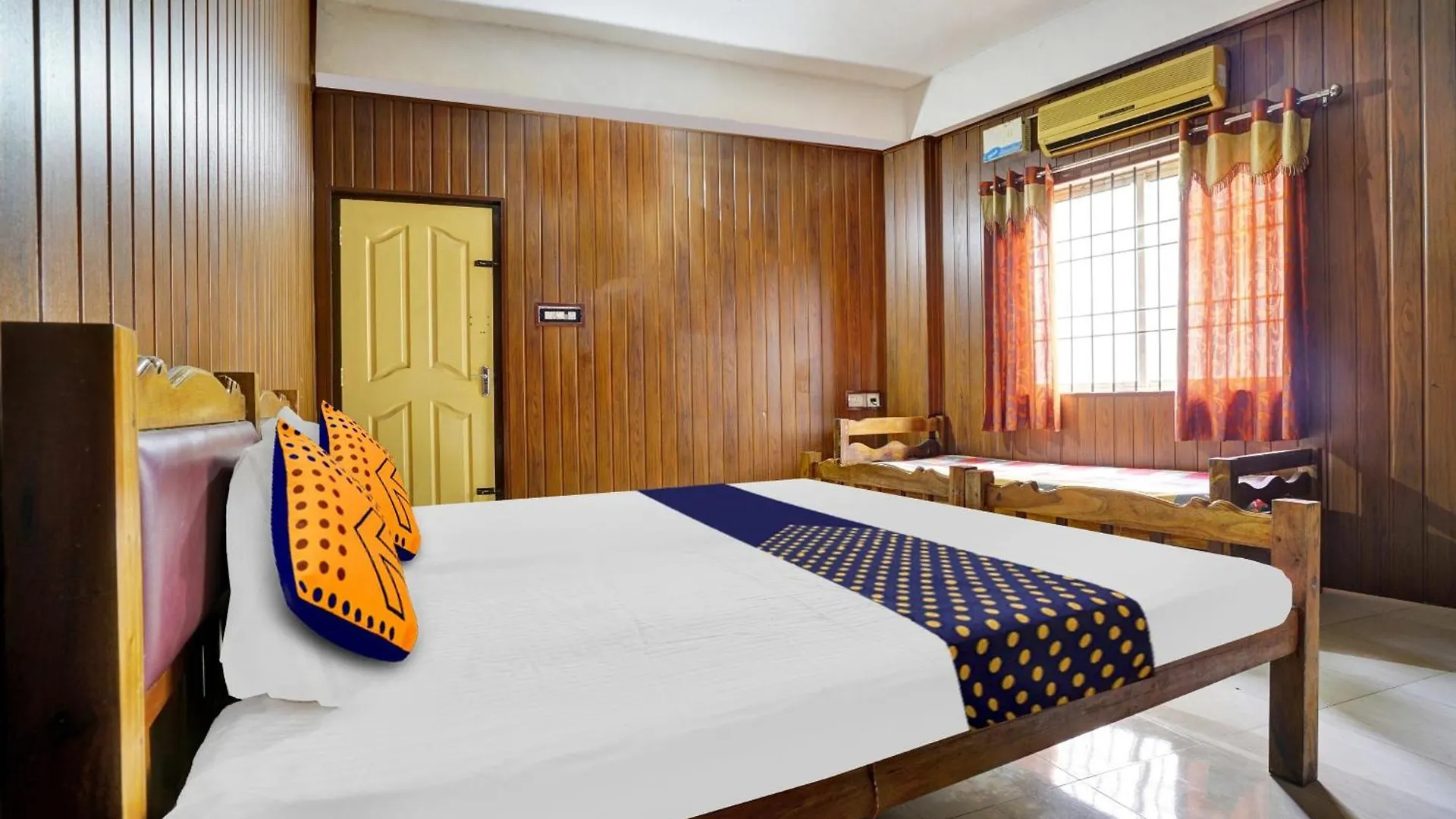 Hotel Spot On Aiwa Residency Muttam   Muttam (Ernakulam)